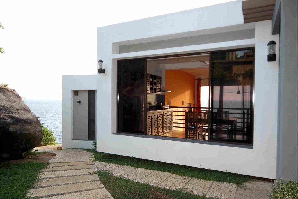 אונה ואטונה Rumassala Villas מראה חיצוני תמונה