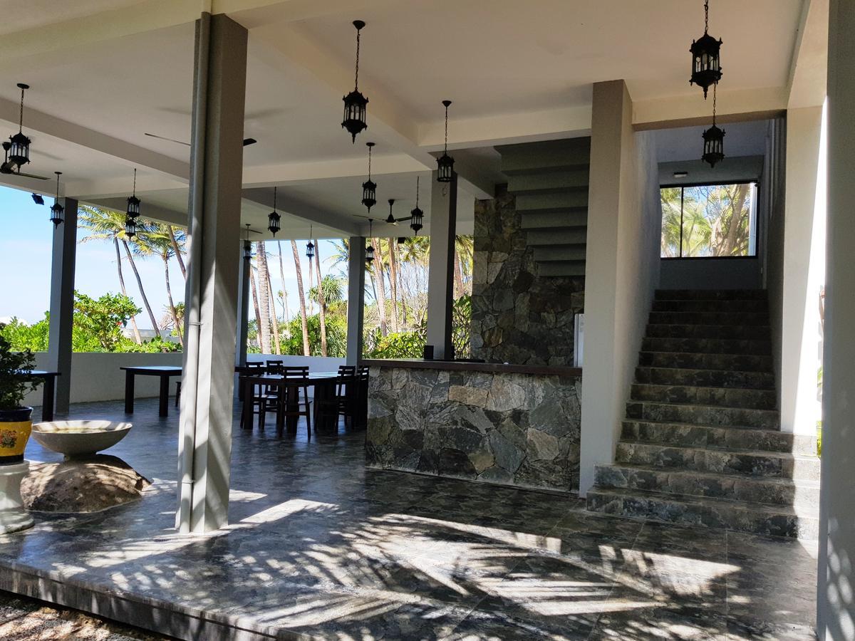 אונה ואטונה Rumassala Villas מראה חיצוני תמונה
