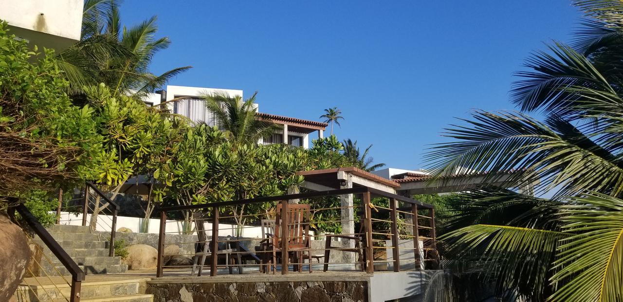 אונה ואטונה Rumassala Villas מראה חיצוני תמונה